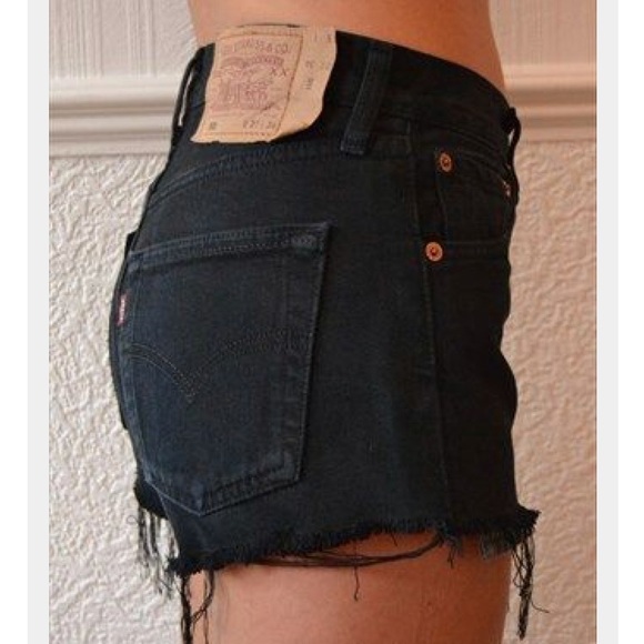 black jean shorts levis